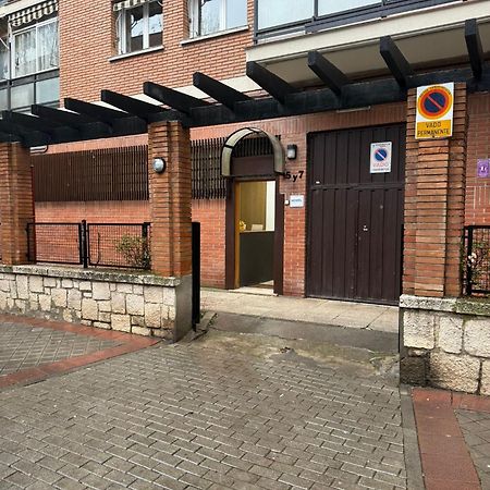 Hostel Puerta Del Angel Madrid Eksteriør bilde