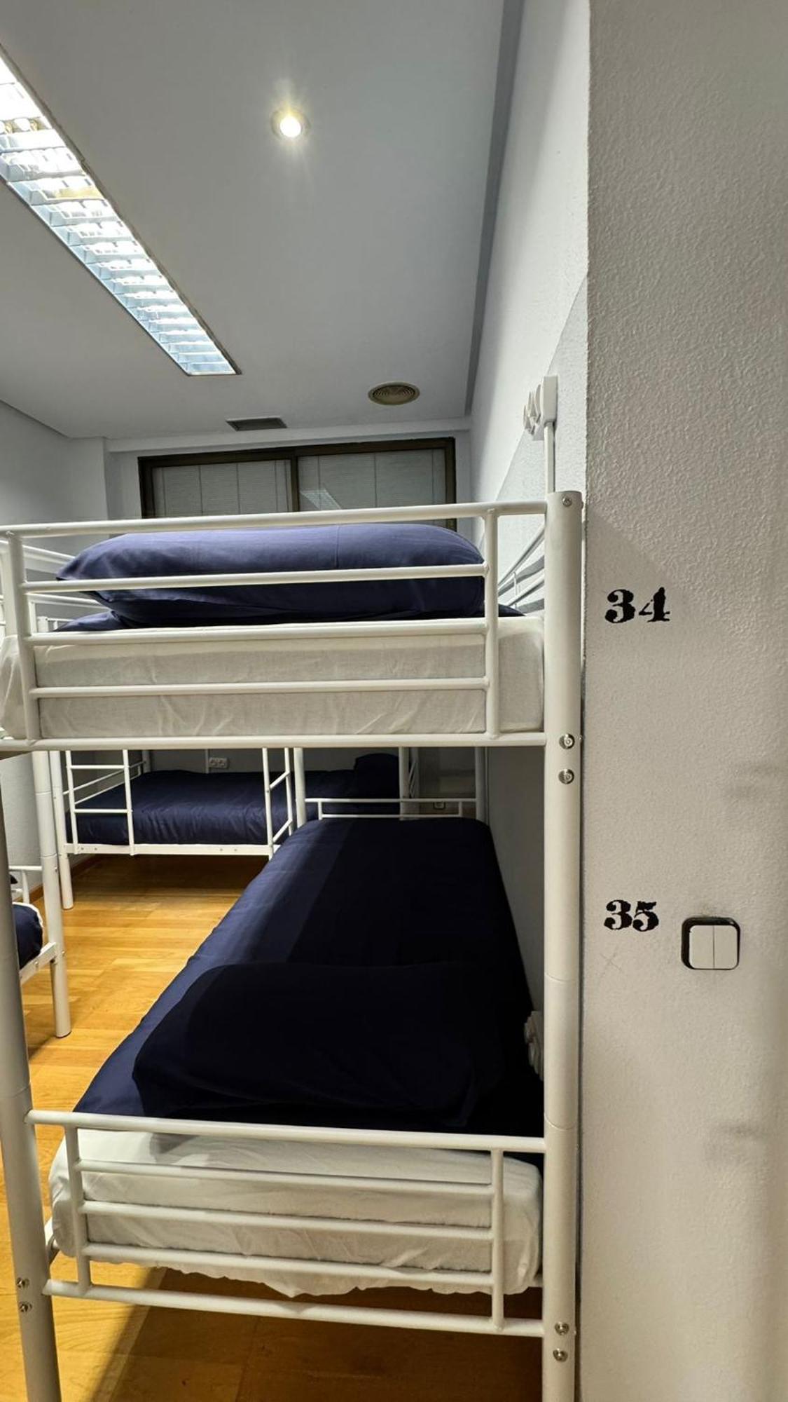 Hostel Puerta Del Angel Madrid Eksteriør bilde