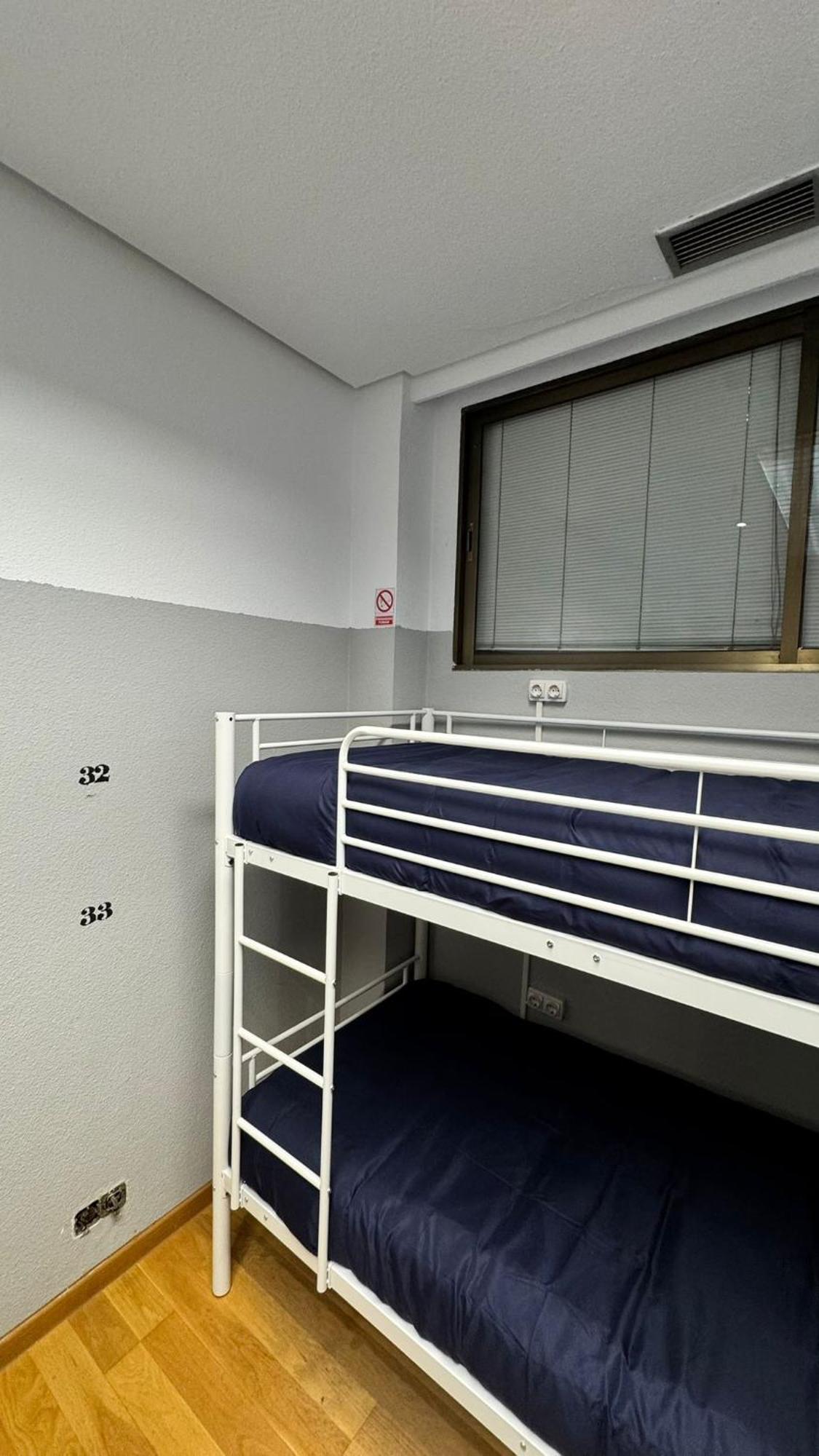 Hostel Puerta Del Angel Madrid Eksteriør bilde