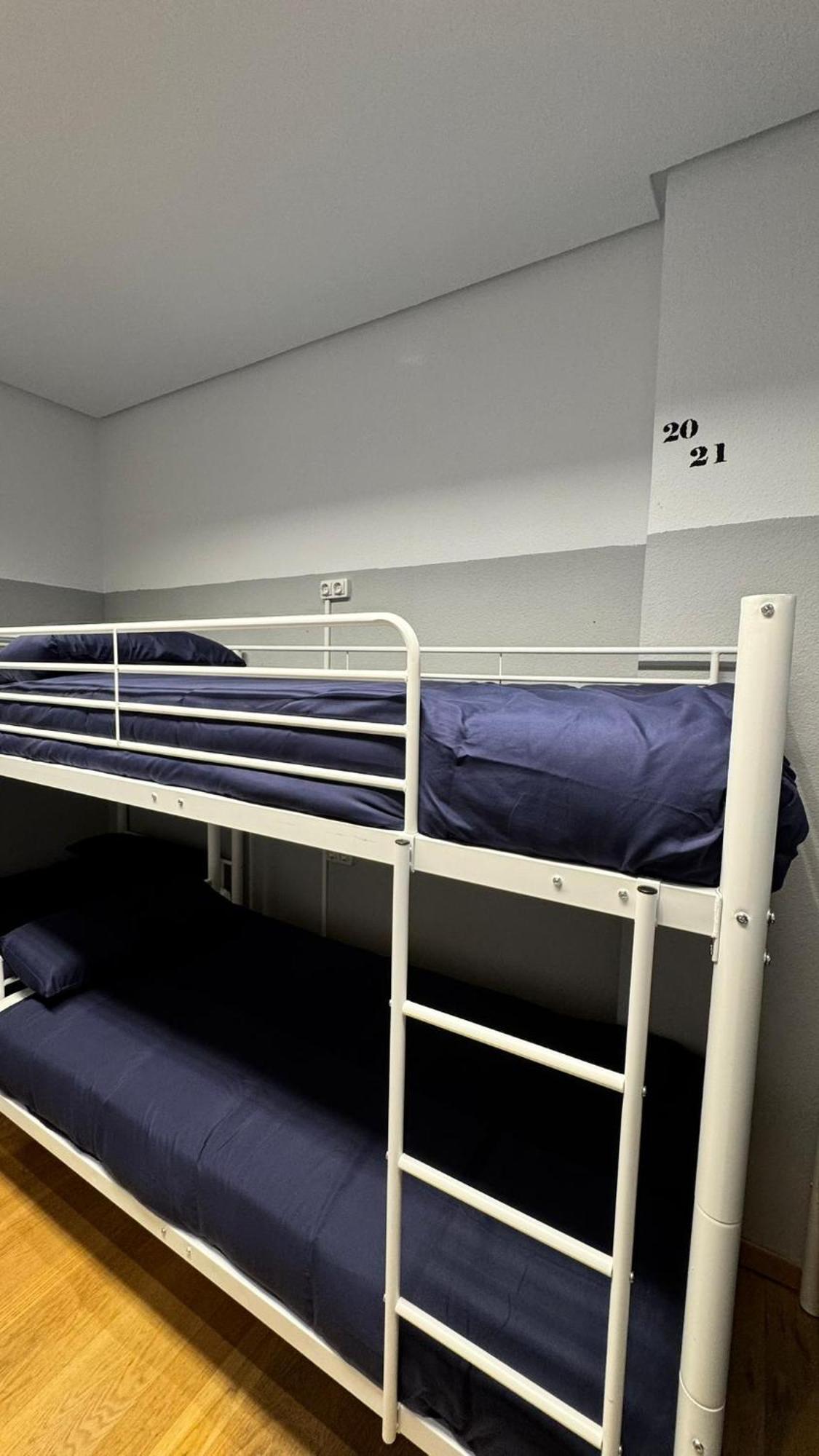 Hostel Puerta Del Angel Madrid Eksteriør bilde