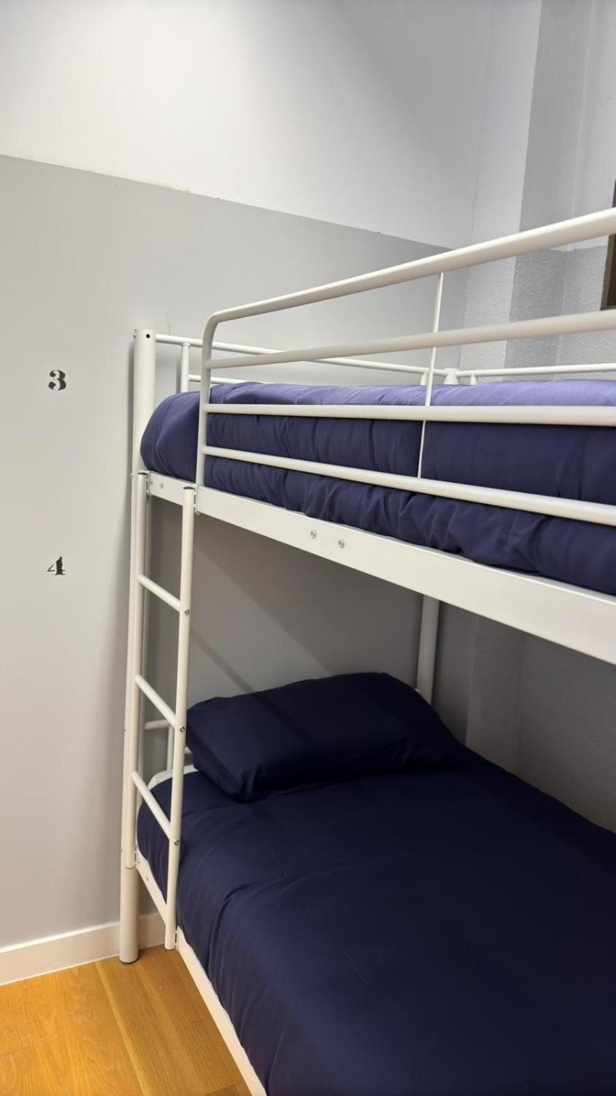 Hostel Puerta Del Angel Madrid Eksteriør bilde