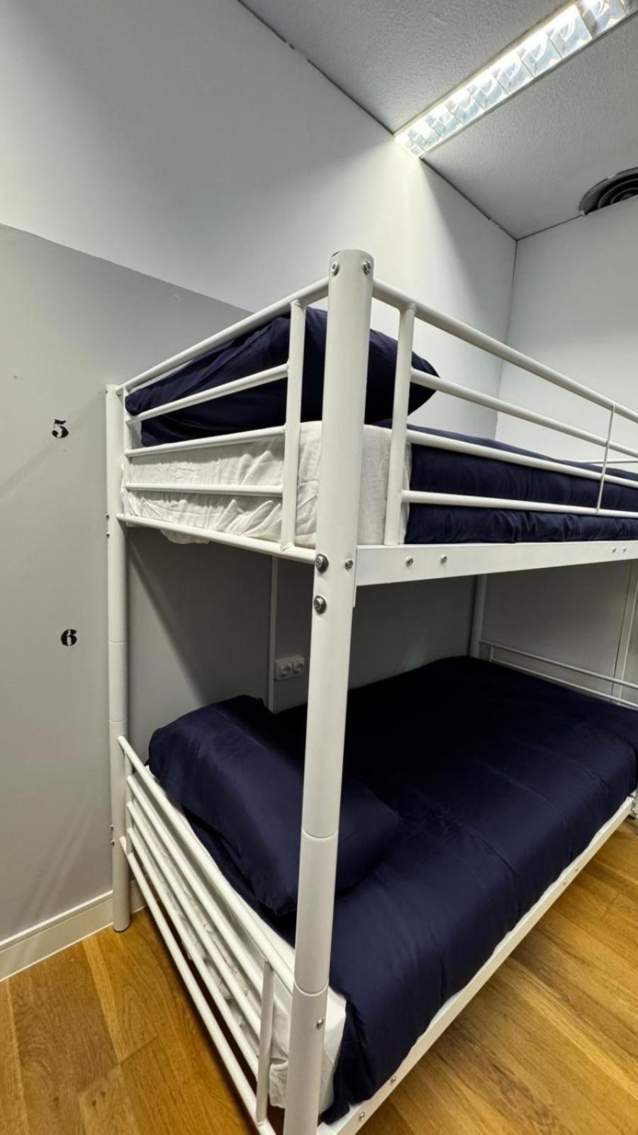Hostel Puerta Del Angel Madrid Eksteriør bilde