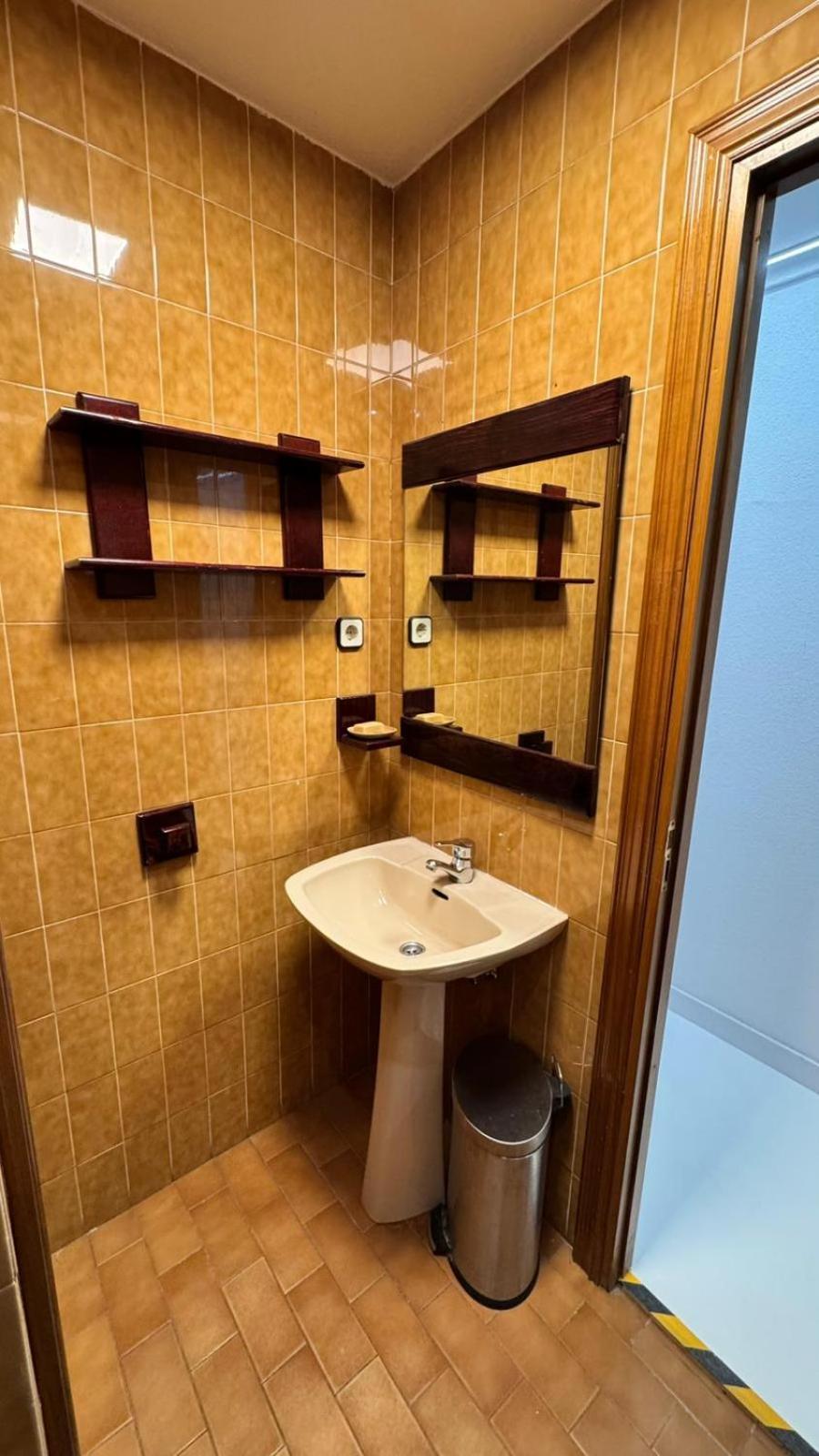 Hostel Puerta Del Angel Madrid Eksteriør bilde
