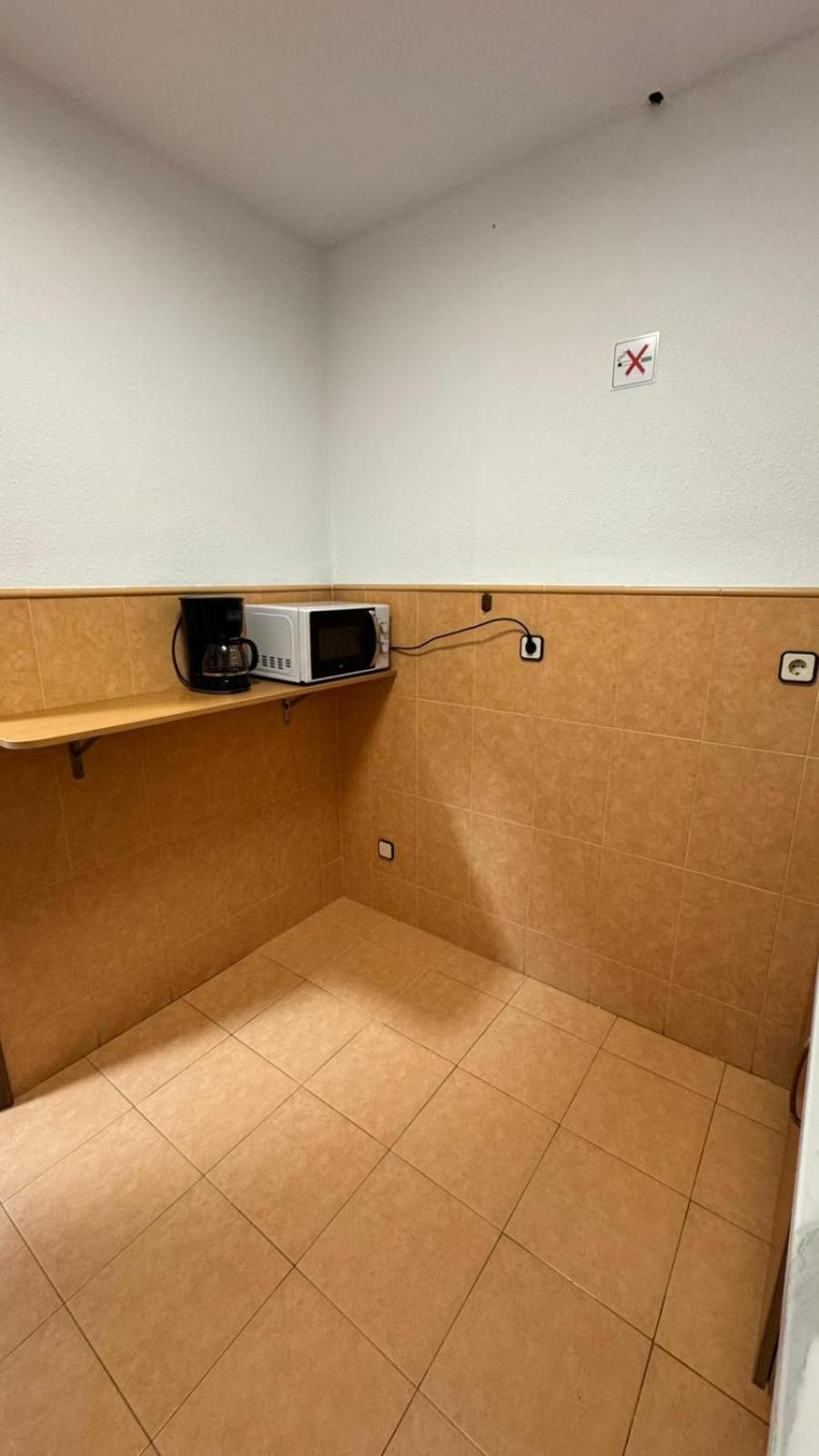 Hostel Puerta Del Angel Madrid Eksteriør bilde