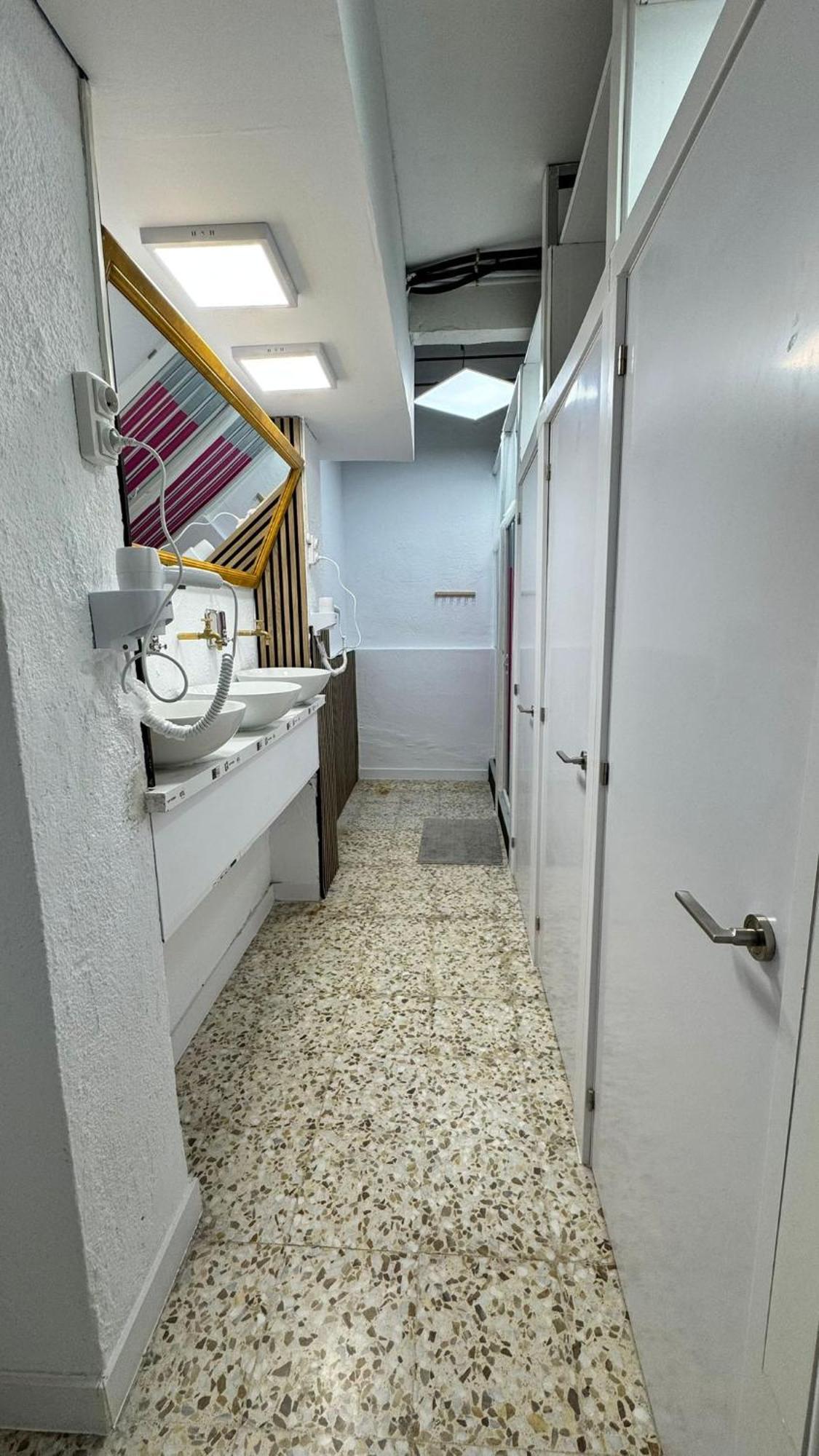 Hostel Puerta Del Angel Madrid Eksteriør bilde